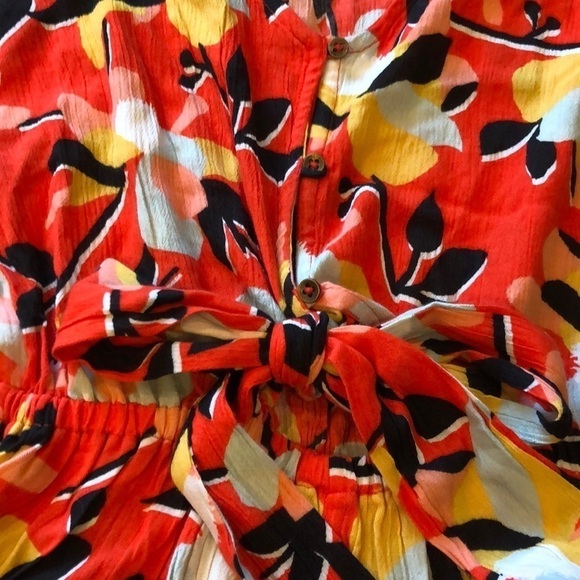 NEW Billabong Summer Solstice Printed Romper Size S Orange Floral Shorts Beach - Picture 6 of 8